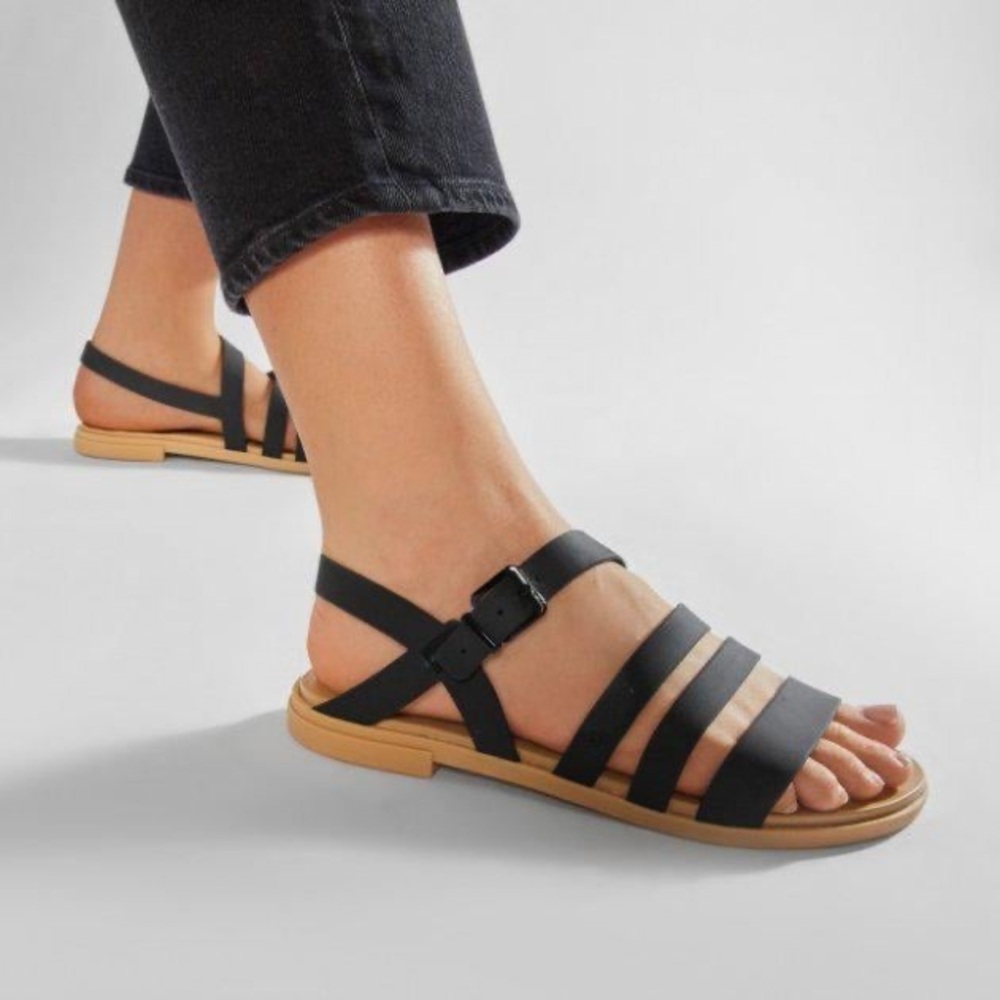 Crocs Tulum Strappy Sandal Black 8